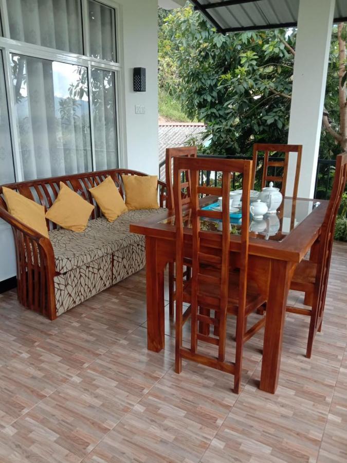 Charming View Homestay เอลลา ภายนอก รูปภาพ