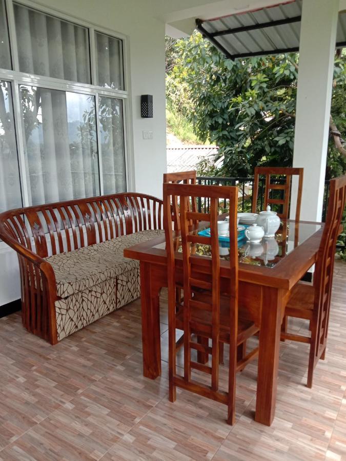 Charming View Homestay เอลลา ภายนอก รูปภาพ